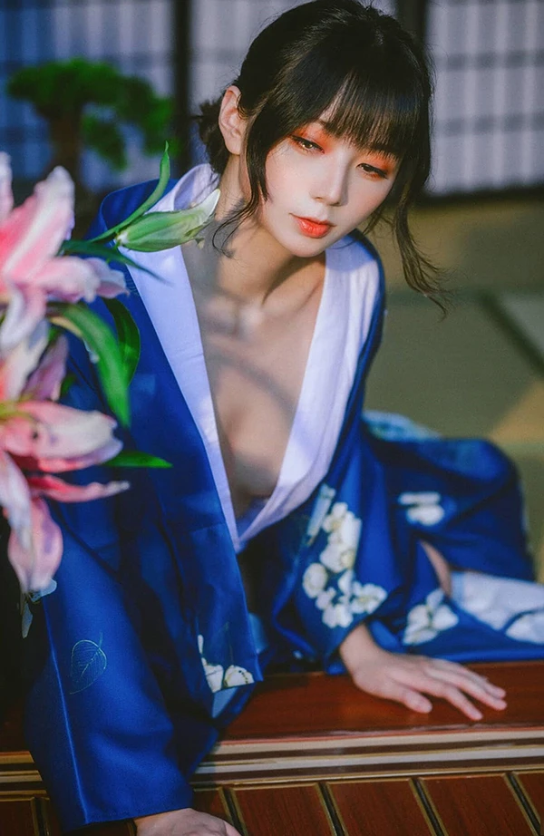 摄影师执义出品美女无圣光唯美图集